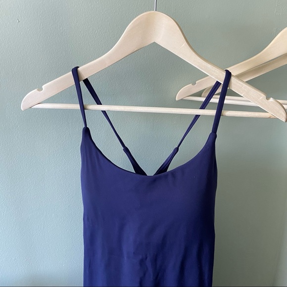 ATHLETIC DRESS, Size M - Picture 2 of 10